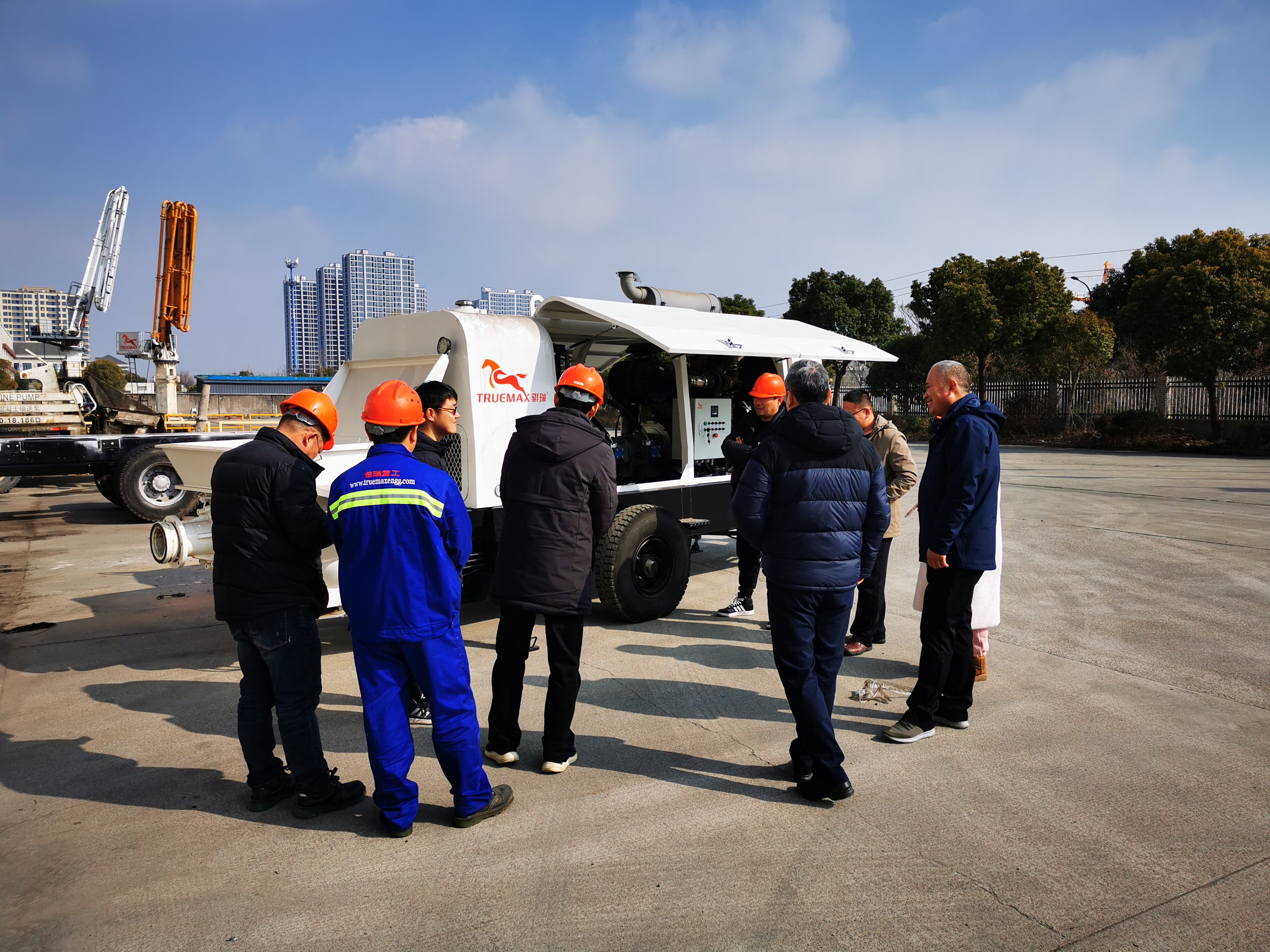 混凝土機械設(shè)備 混凝土機械設(shè)備