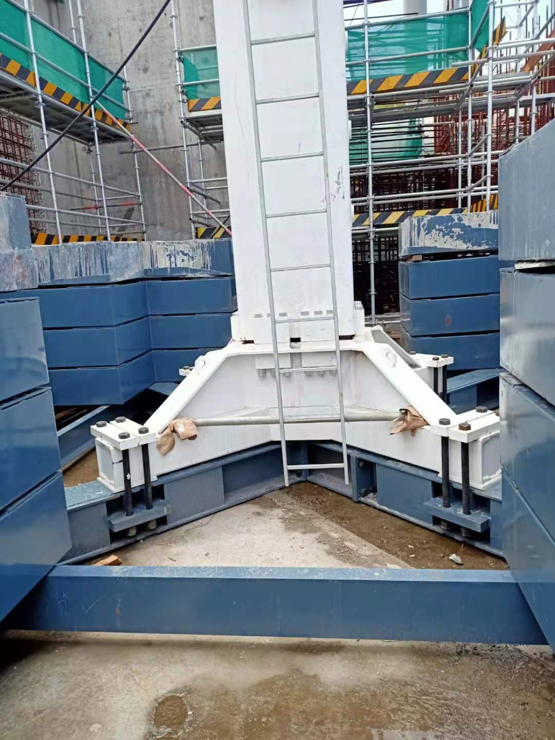 布料機(jī)安裝 布料機(jī)安裝